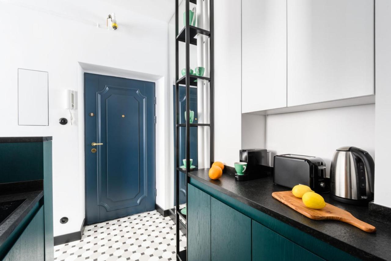 P&O Serviced Apartments Old Town Square Studio وارسو المظهر الخارجي الصورة